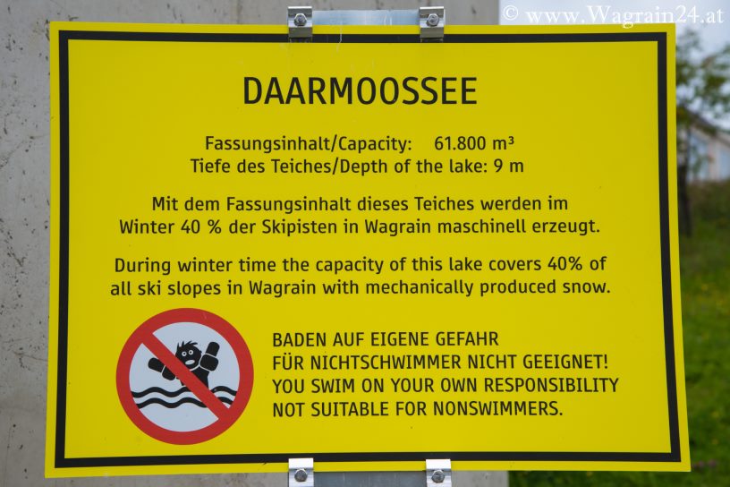 Info-Schild beim Daarmoossee in Wagrain
